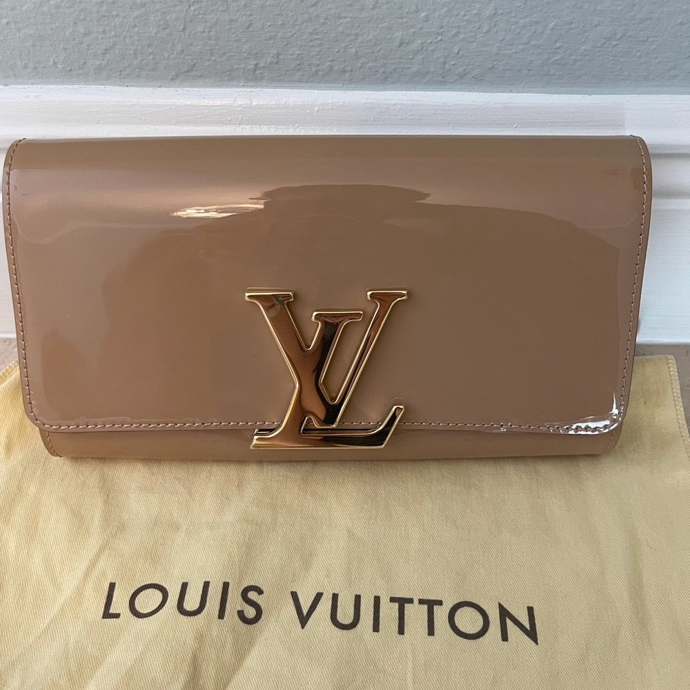 Louis Vuitton nude clutch